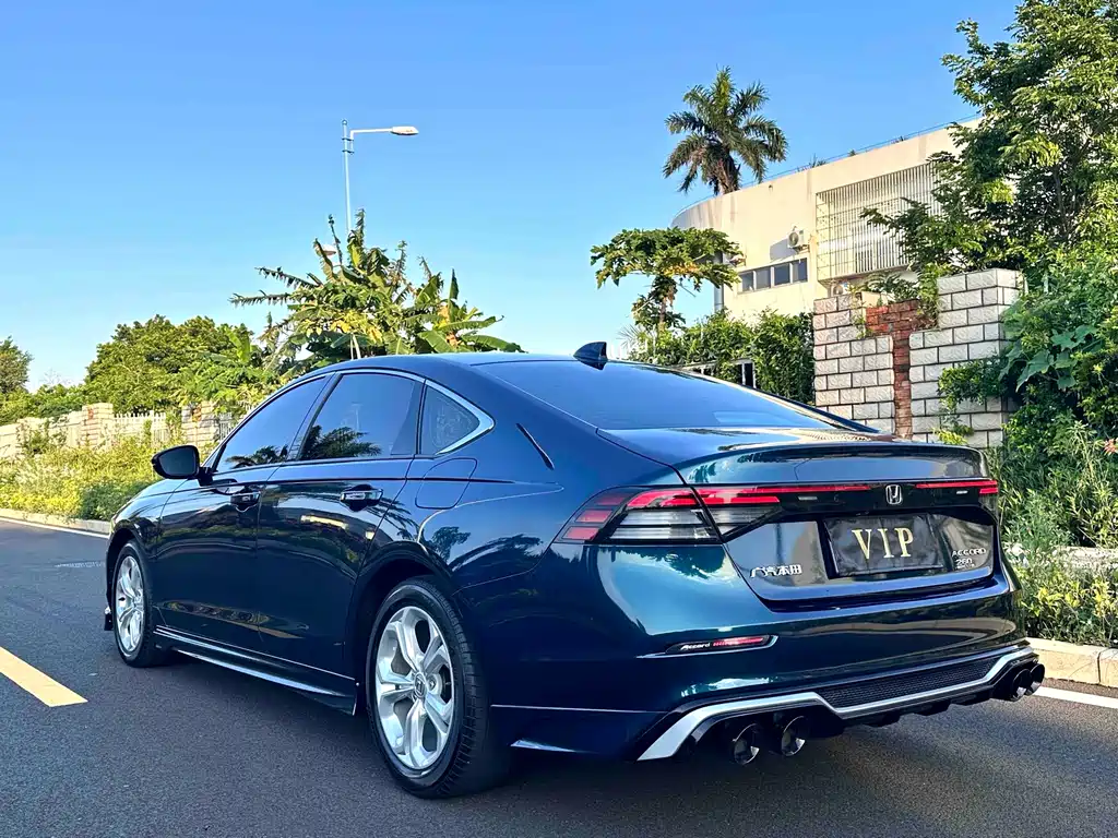Honda Accord 2024 — фото 10