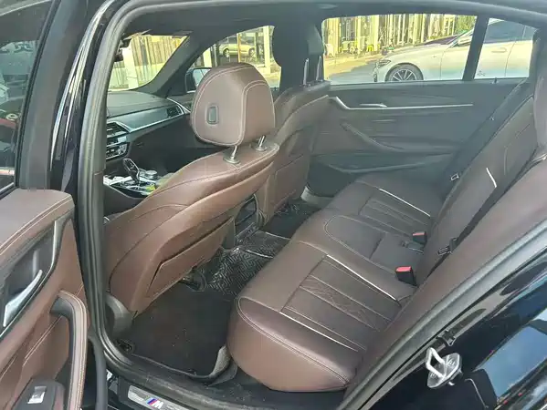 BMW 5 Series 2021