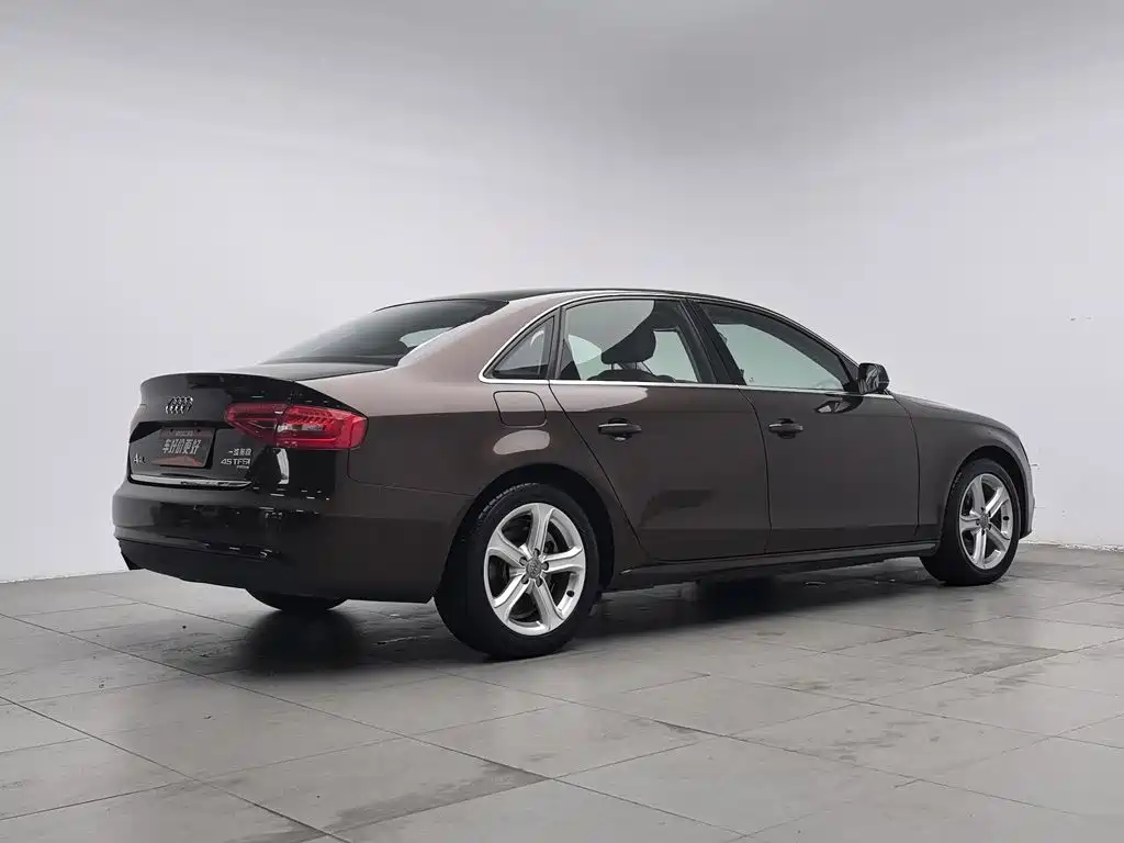 Audi A4L 2015 — фото 2