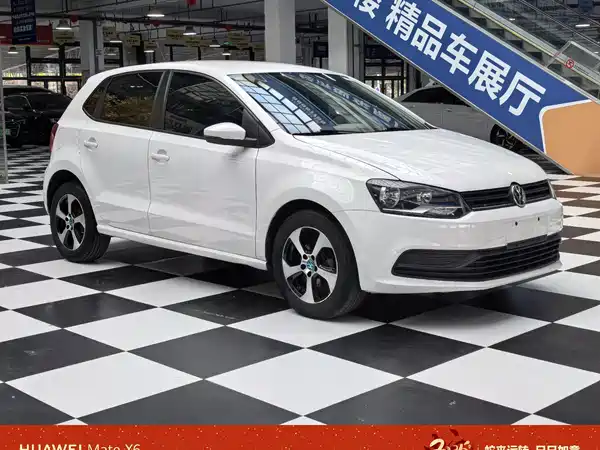 Volkswagen Polo 2016