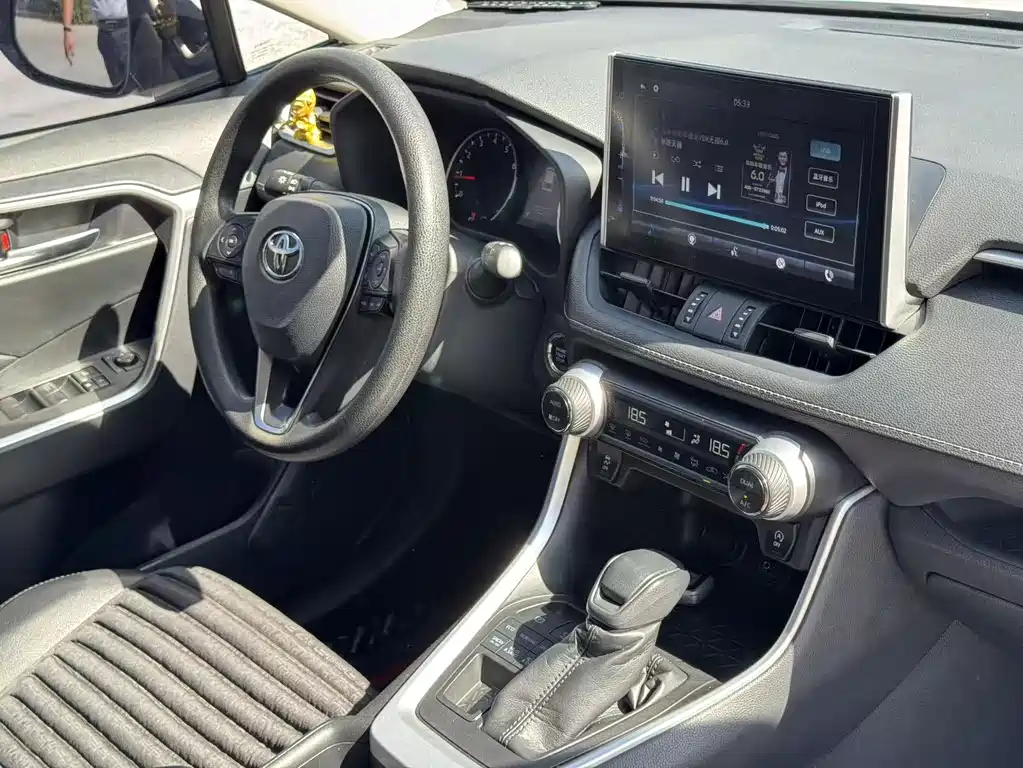 Toyota Wildlander 2021 — фото 11