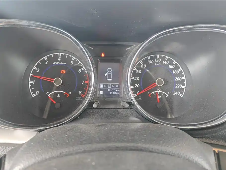 Venucia T70 2017 — фото 14
