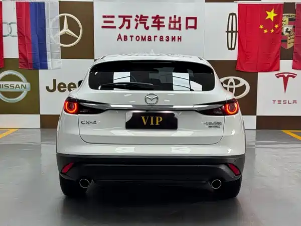 Mazda CX-4 2023