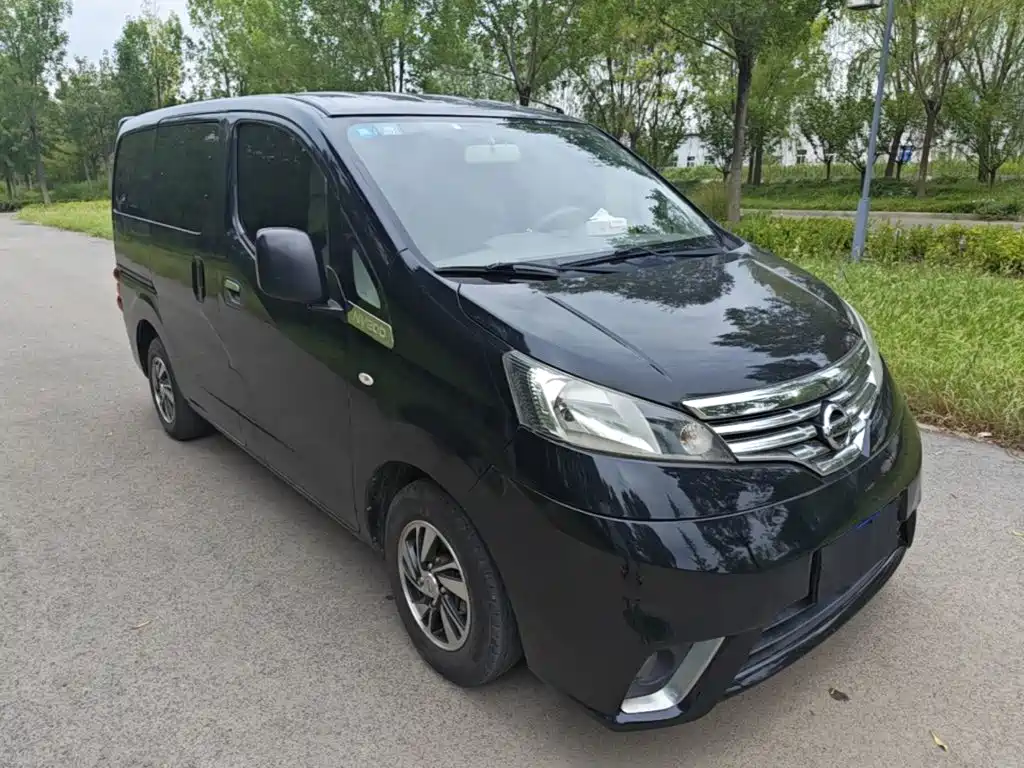 Nissan NV200 2018 — фото 4