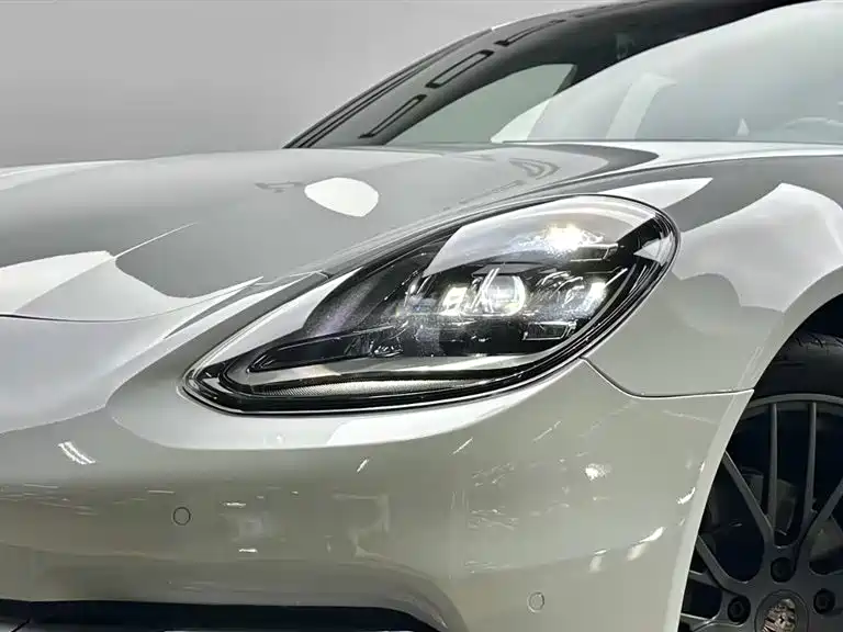 Porsche Panamera 2021 — фото 8