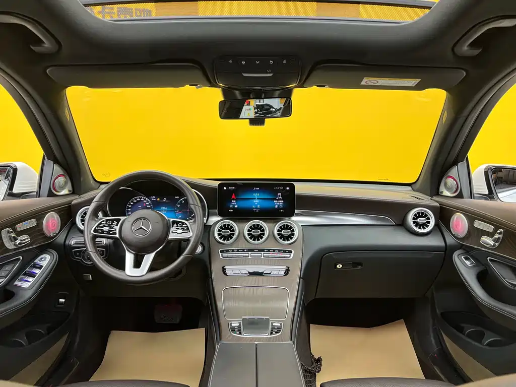 Mercedes-Benz GLC 2020 — фото 28