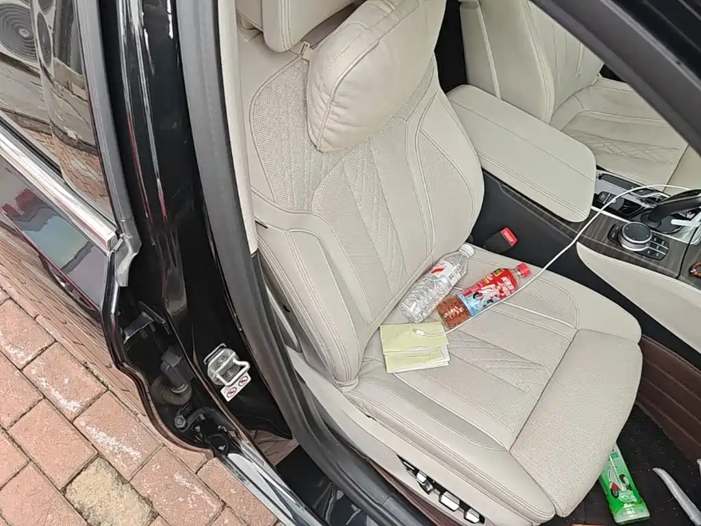 BMW 5 Series 2020 — фото 20