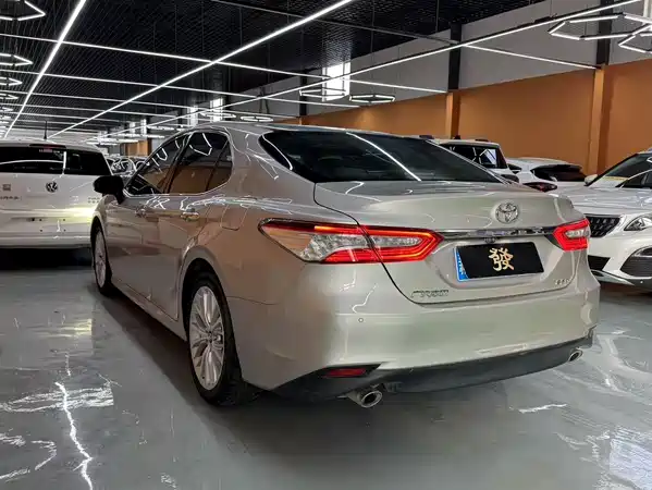 Toyota Camry 2019