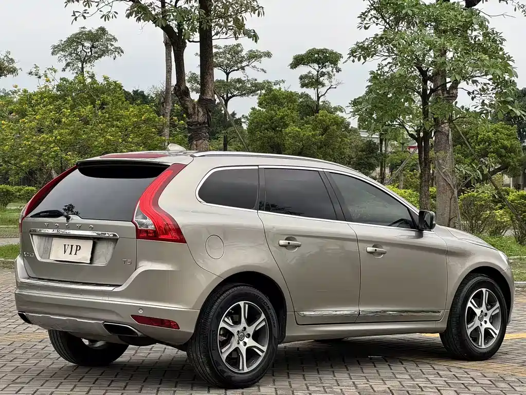 Volvo XC60 2014 — фото 5