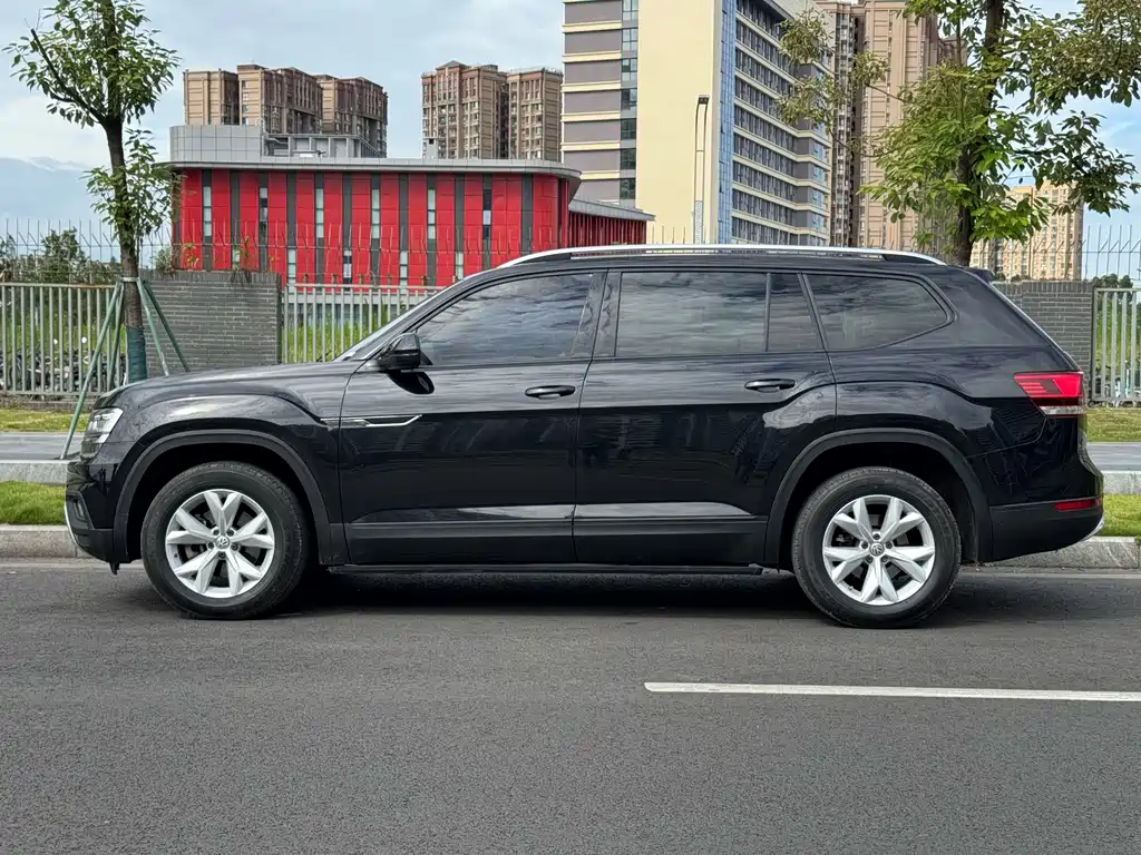 Volkswagen Teramont 2018 — фото 15