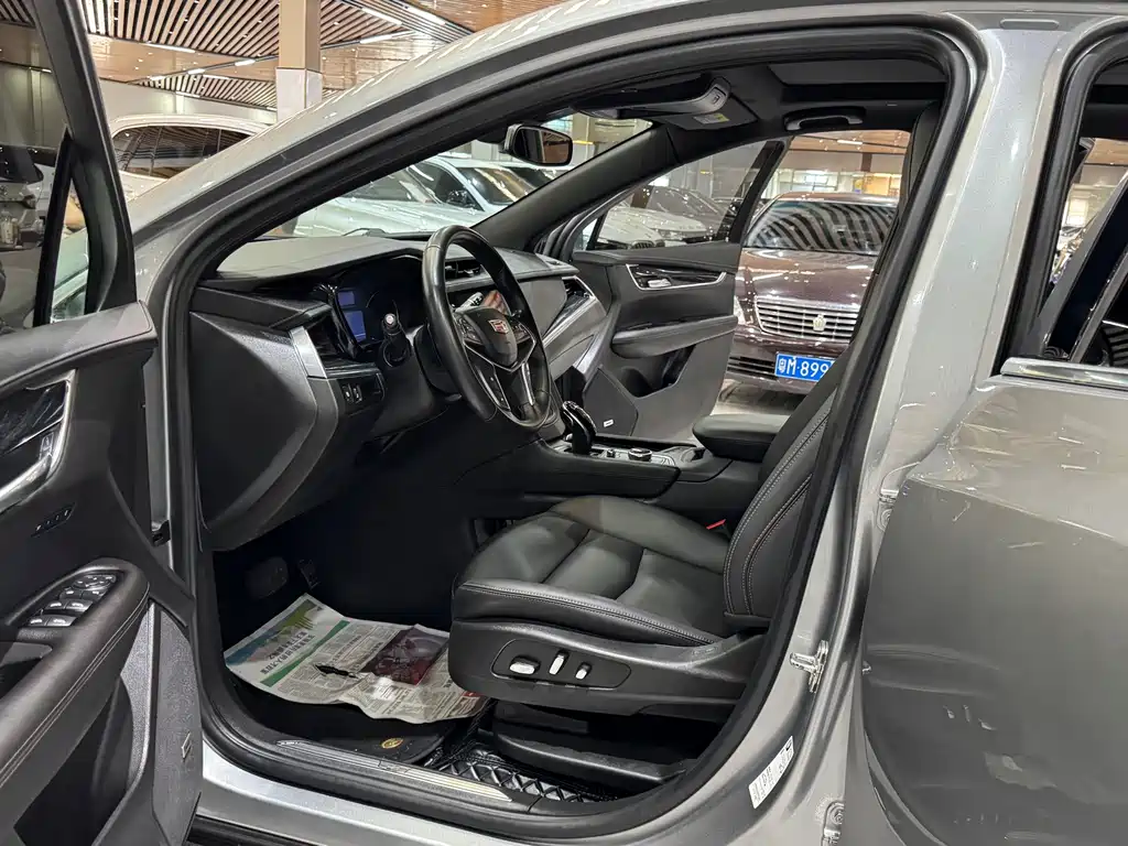 Cadillac XT5 2023 — фото 24