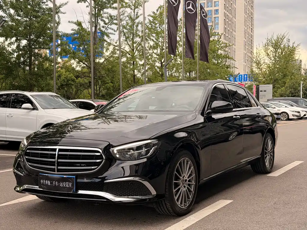 Mercedes-Benz E-Class 2023