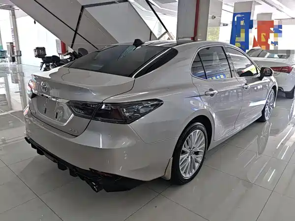 Toyota Camry 2021
