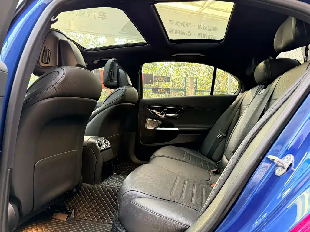 Mercedes-Benz C-Class 2022 — фото 17