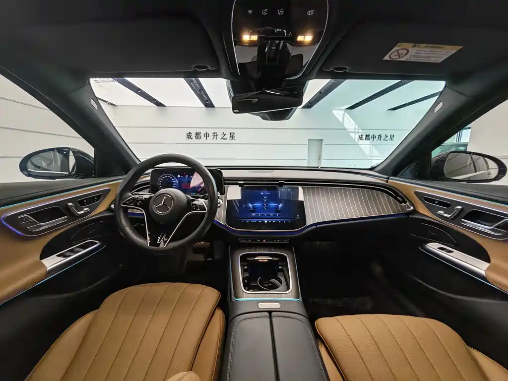 Mercedes-Benz E-Class 2024 — фото 10