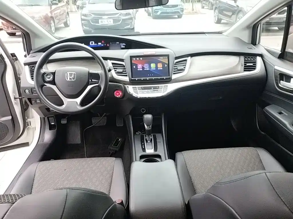 Honda Jade 2018 — фото 10