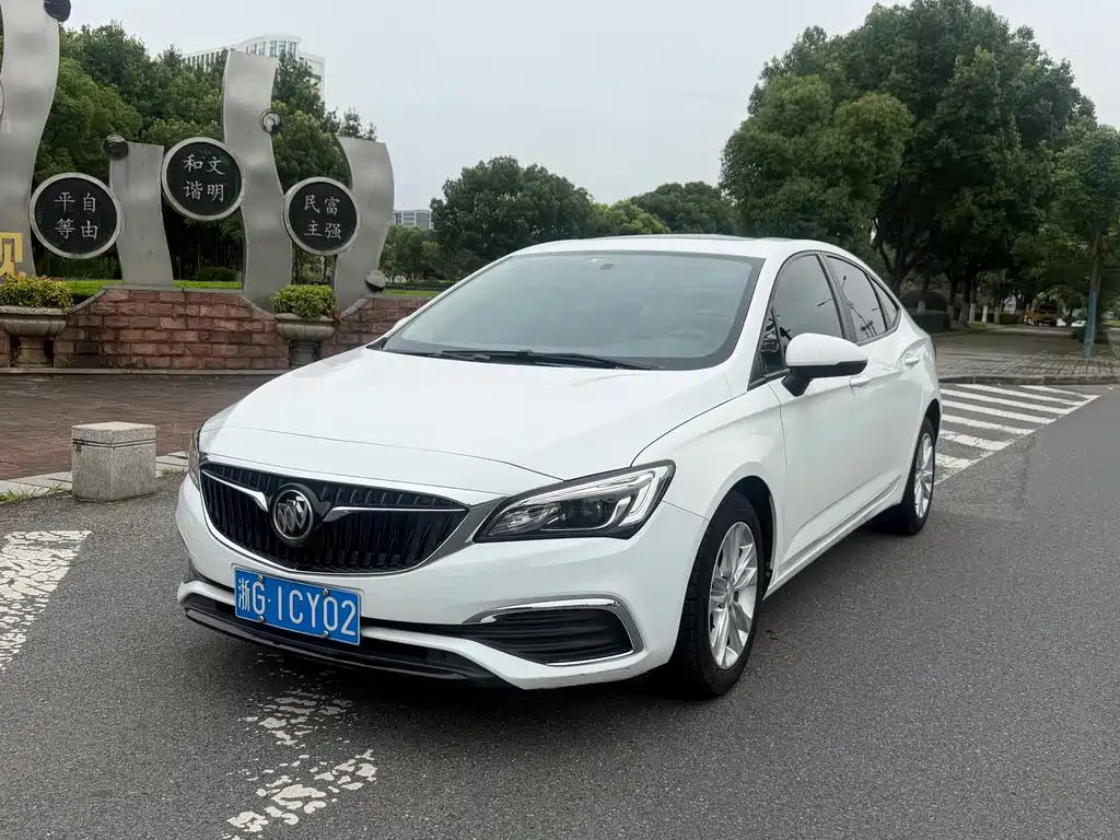 Buick Verano 2018 — фото 1