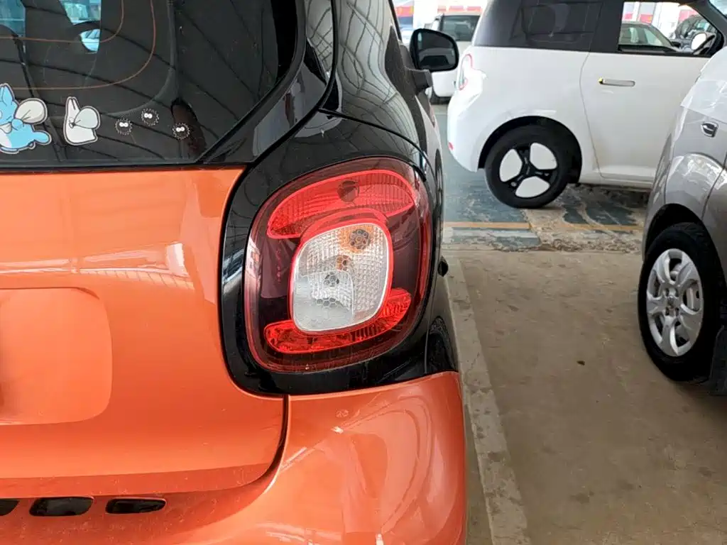 smart Fortwo 2017 — фото 8
