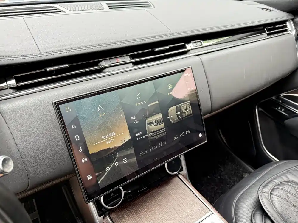 Land Rover Range Rover 2022 — фото 10