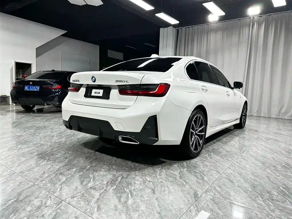 BMW 3 Series 2023