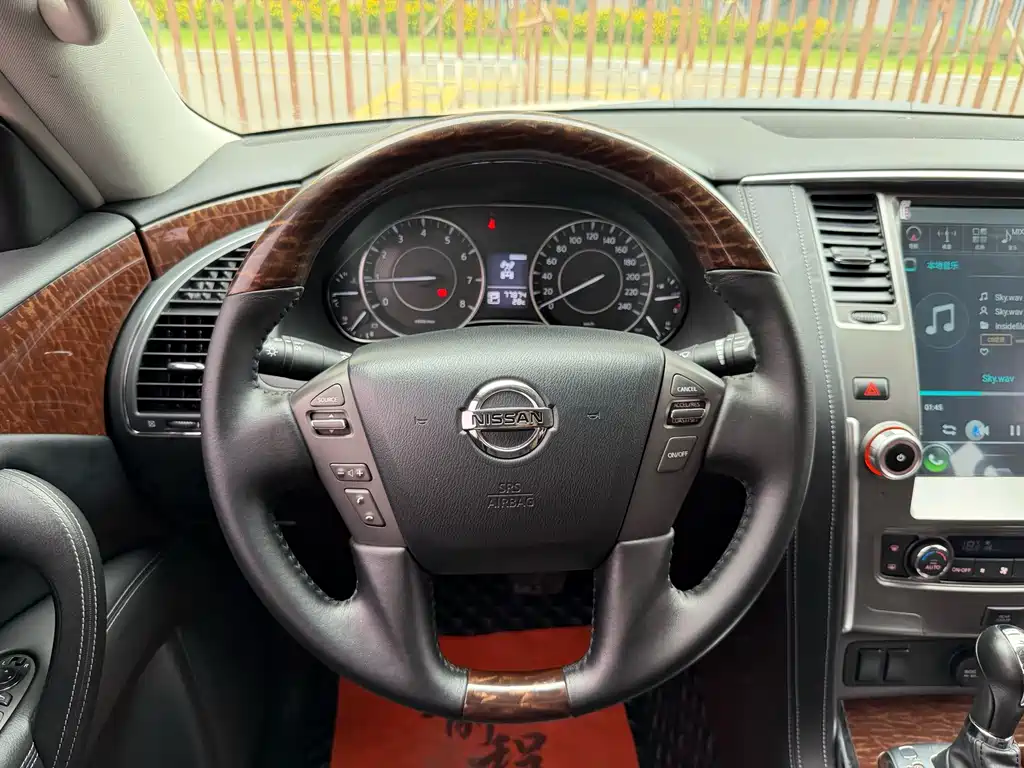 Nissan Patrol 2018 — фото 10