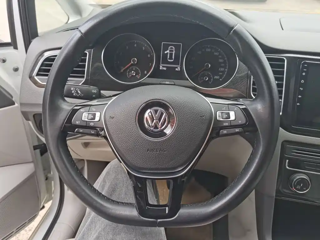 Volkswagen Golf Jialu 2019 — фото 12