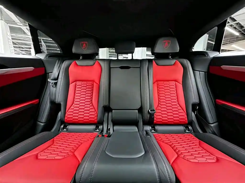 Lamborghini Urus 2021 — фото 9