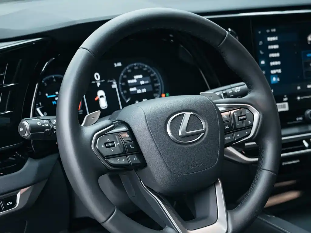 Lexus RX 2025 — фото 16