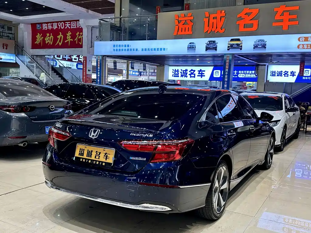 Honda Inspire 2021 — фото 11
