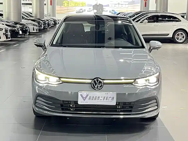 Volkswagen Golf 2023