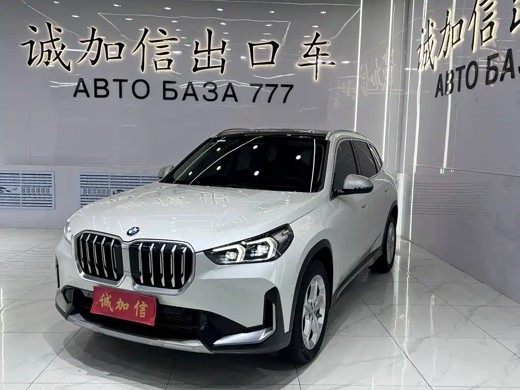 BMW X1 2024 — фото 1