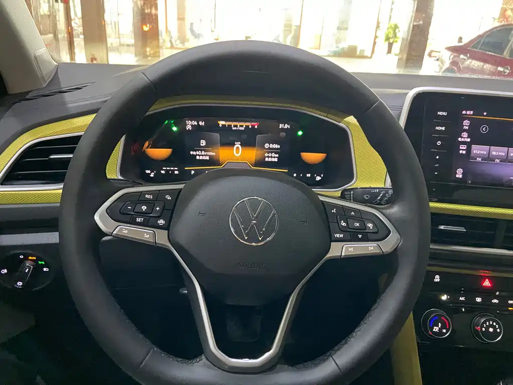 Volkswagen T-Roc 2023 — фото 17