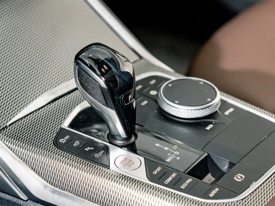 BMW 3 Series 2021 — фото 17