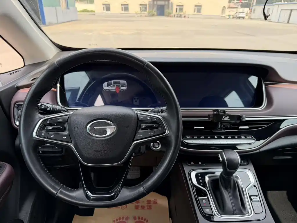 GAC Trumpchi M6 2021 — фото 12