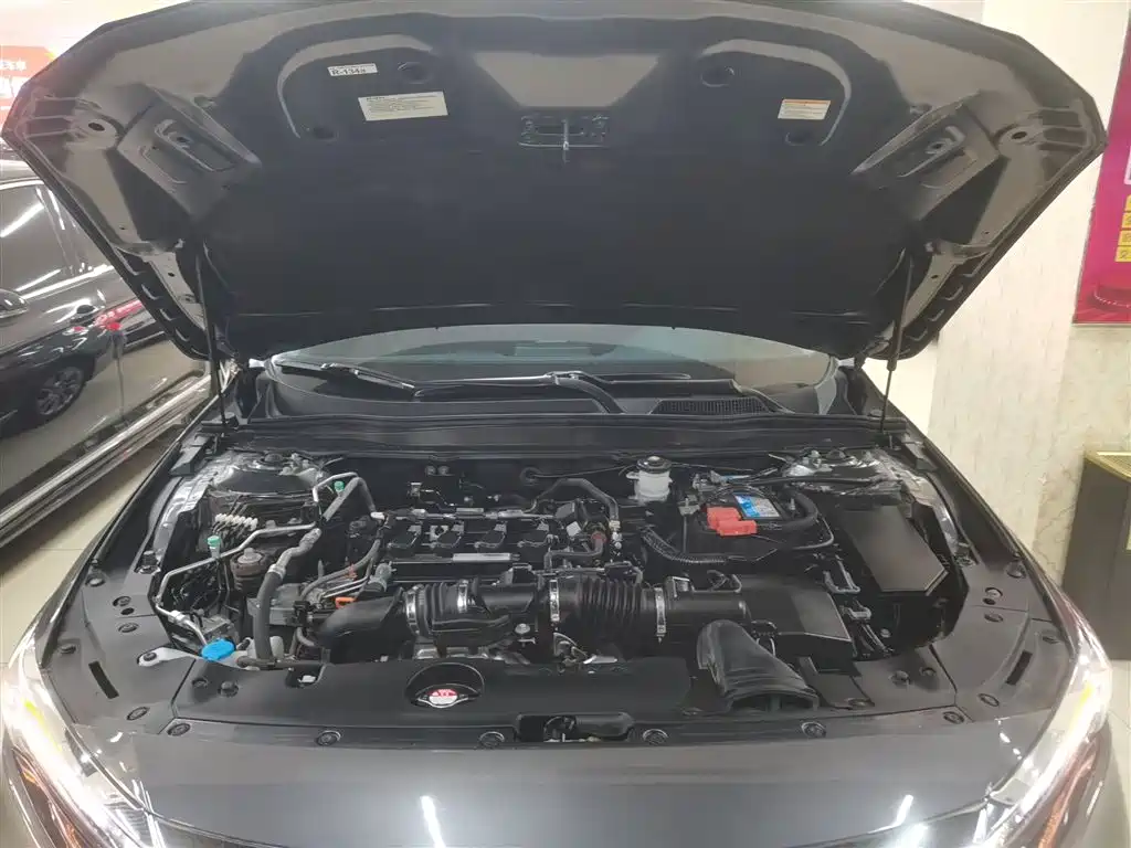 Honda Accord 2020 — фото 19