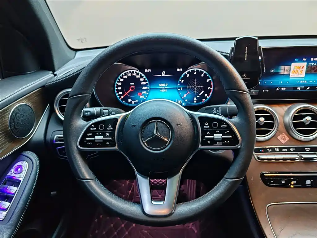Mercedes-Benz GLC 2022 — фото 17