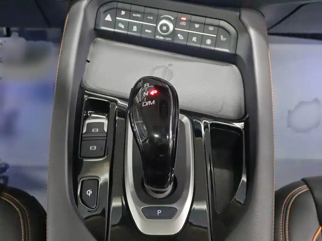 Haval F7 2021 — фото 23