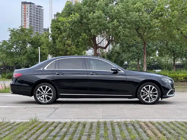 Mercedes-Benz E-Class 2019