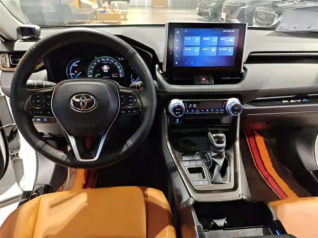 Toyota RAV4 2021 — фото 17