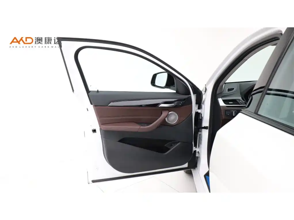 BMW X2 2023 — фото 10