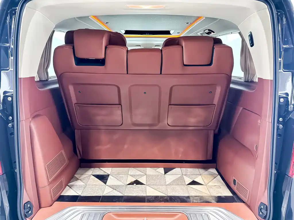 Mercedes-Benz Vito 2021 — фото 15