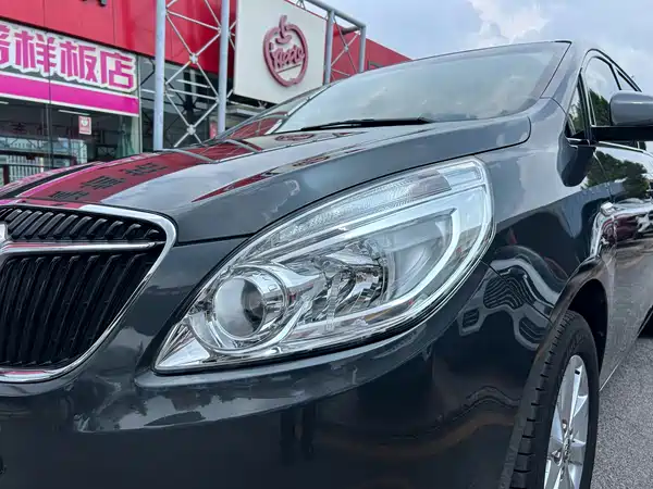 Buick GL8 2020