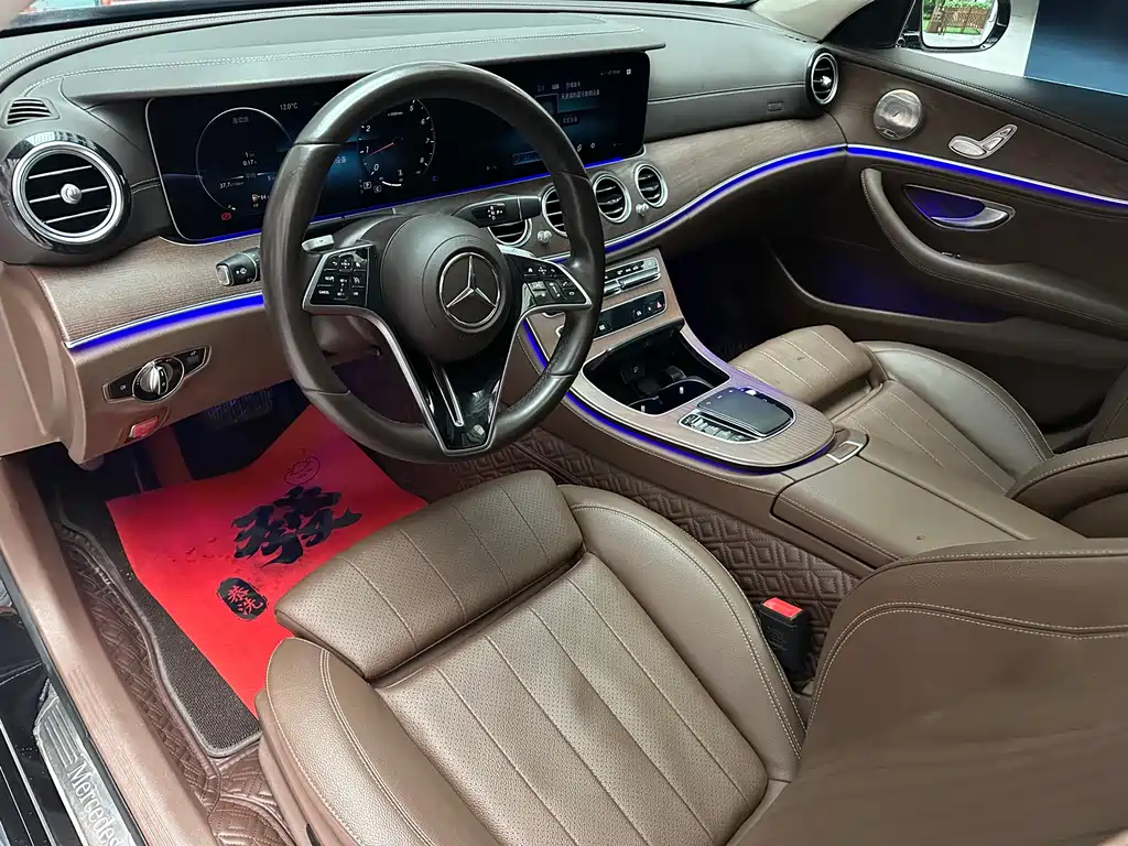Mercedes-Benz E-Class 2023 — фото 11