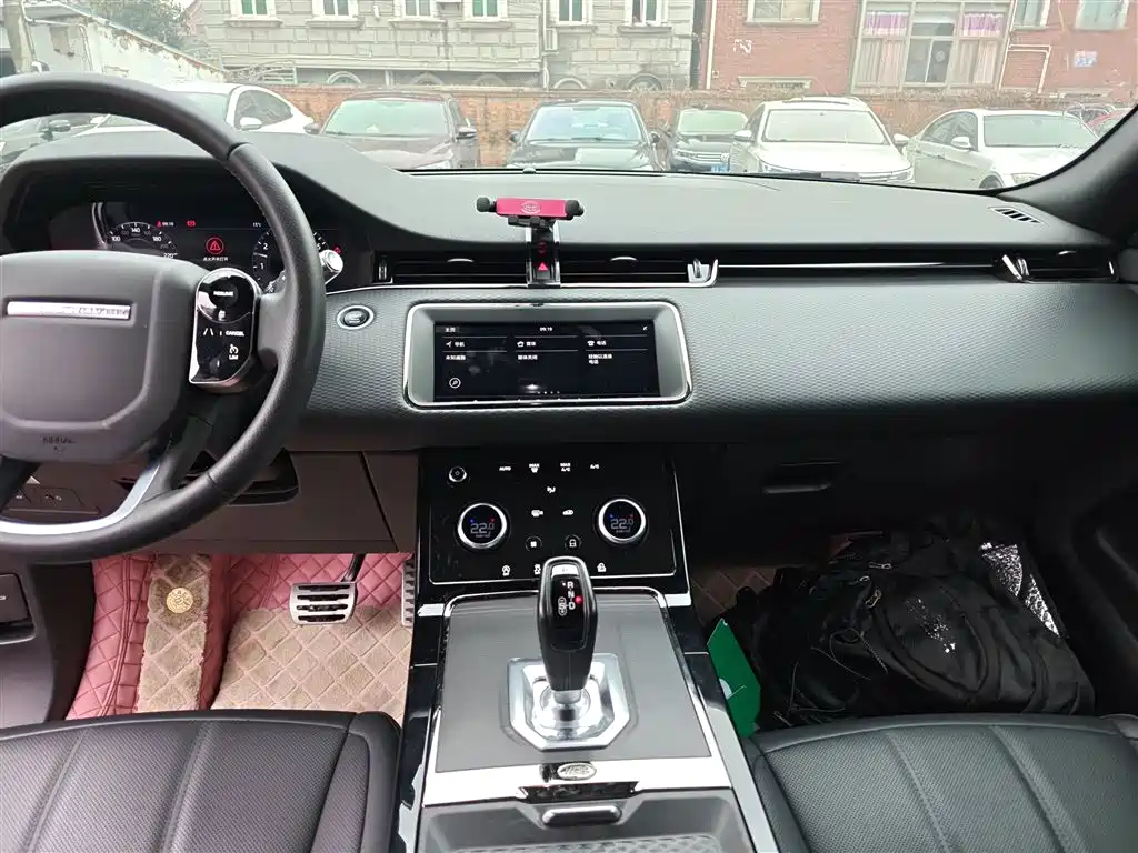 Land Rover Evoque 2021 — фото 9