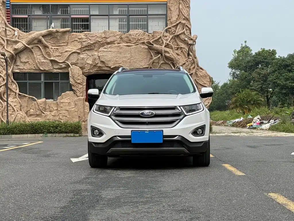 Ford Edge 2018 — фото 2