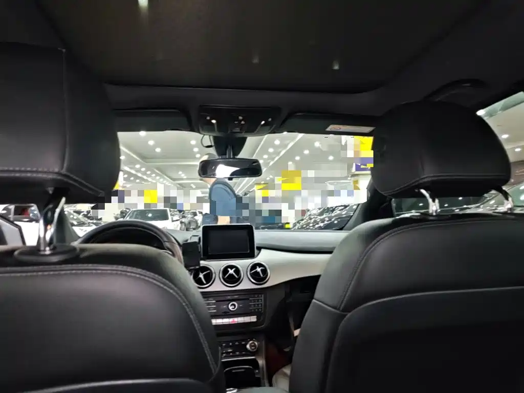 Mercedes-Benz B-Class 2015 — фото 18