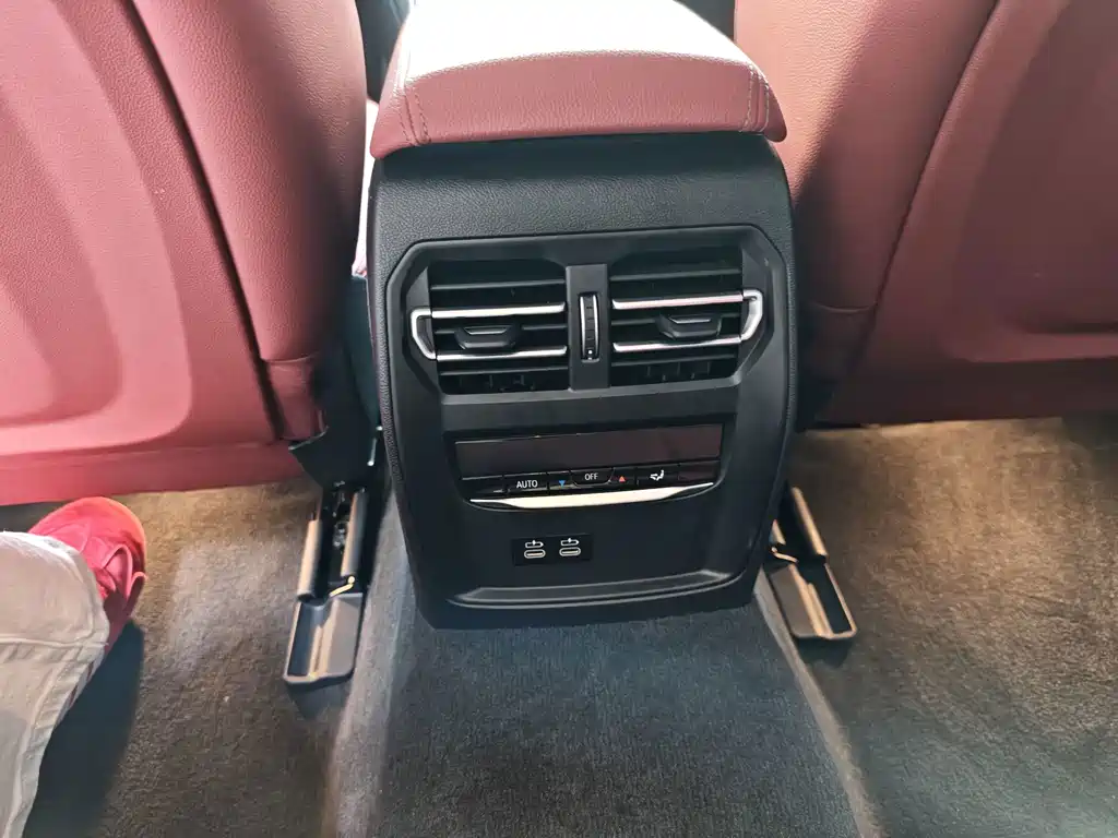 BMW i3 2023