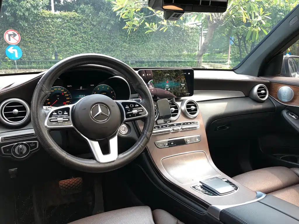 Mercedes-Benz GLC 2021 — фото 16