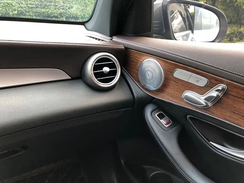 Mercedes-Benz GLC 2021 — фото 11