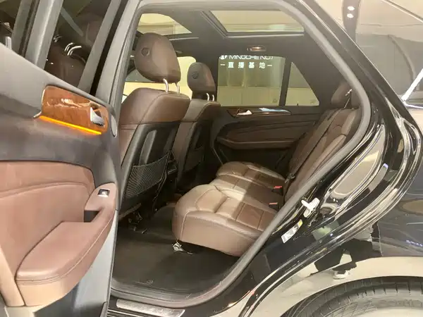 Mercedes-Benz M-Class 2014